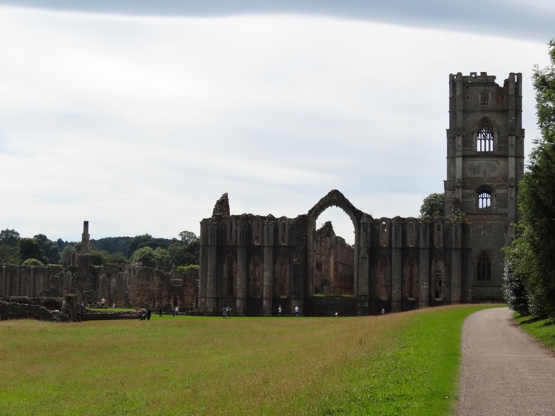 Fountains-Abbey-43